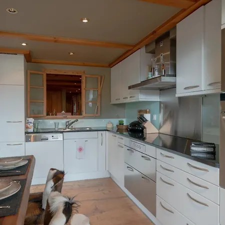 アパート Cozy 3 Bedroom In Central